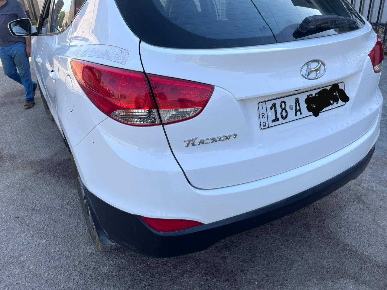 توسان موديل١٤ شكل ١٥قطعتين تبريد مكفول ماعدا رصعة صغيرة في هلال الجاملغ الخلفي بسيطة ماشية ١٤٠باسمي رقم بابل دولي استخدام شخصي مكان السيارة بابل ***********
