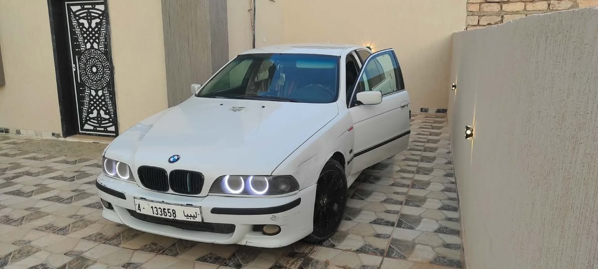 للبيع سيارة BMW E39
فيا خامسة – اللون أبيض
🔹 محرك 2.8🔥🔥
موديل ::1998❤️
🔹 محرك وكمبيو بحالة ممتازة🔥
🔹 فنس واحد
🔹 الهيكل نظيف
🔹 السيارة كما موضح في الصور
💬 ربي يبارك – السيارة 
للتواصل0915692899
📍 المكان: ______
💰 السعر: ______
للتواصل: ______


**إذا كنت صاحب هذا الإعلان وتريد حذفه لأي سبب، رجاءا أرسل رسالة إلى الدعم الفني**