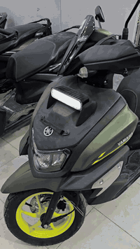 ارواق اصولي مدفوع كمركه
دراجه بعدهي زيرو ماماشيه 
لامرور ولا سيطره توكفك تبقه مرتاح 
وفلوسك ماتروح حته من تنحجز تطلع اوراق بعد وفلوسك بيه
تفاصيل الدراجه بالفديو 
للتواصل ع الرقم ***********
