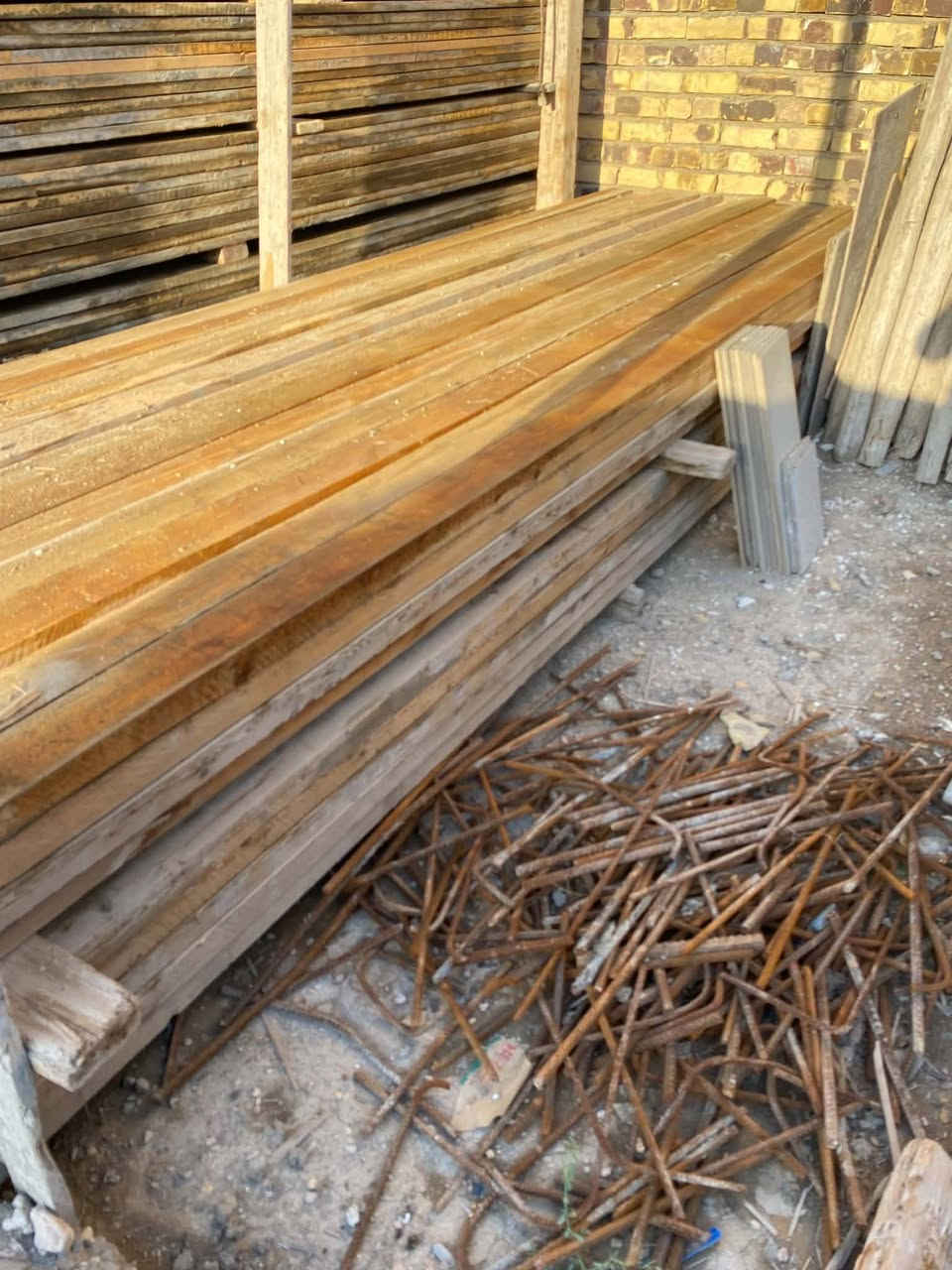 سير طول ٤متر للبيع ٢×٤ شغله وحده فقط العنوان بابل للاستفسار الاتصال على الرقم ***********
