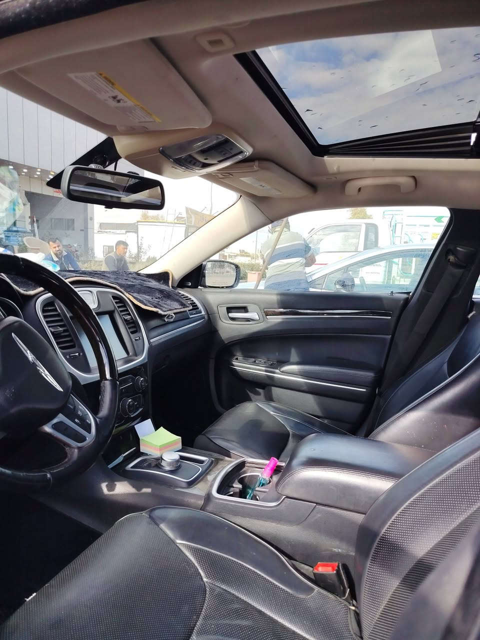 السلام عليكم اوباما2018 فول مواصفات بلاتنيوم أعلى فئى بنوراما سقف كامل   لون رمادي  ادوات كصه جنطه متومه ارقام وسنويه ع رقم شاصي دخول جديد مكينه 3600 كير ماوس شاشه جبيرا كشنات كهرباء تدفئه تبريد سياره جاهزة للأخير كير مكينه حداده تخم تاير ويلكب اصلي 20 تبريد تدفئه جاهزة وبدون اي نقص مكاني كركوك والاطراف ***********
