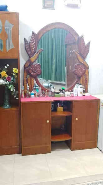 غرفة نوم مستعمله صاج سوكي شغل وسط كنتور خمس ابواب ملحق للبيع السعر 500 ألف وبيها مجال للطيبين عنوان بغداد حي العامل حي الحسين شارع البقلاوة مقابل روضه المهندس الصغير ***********
