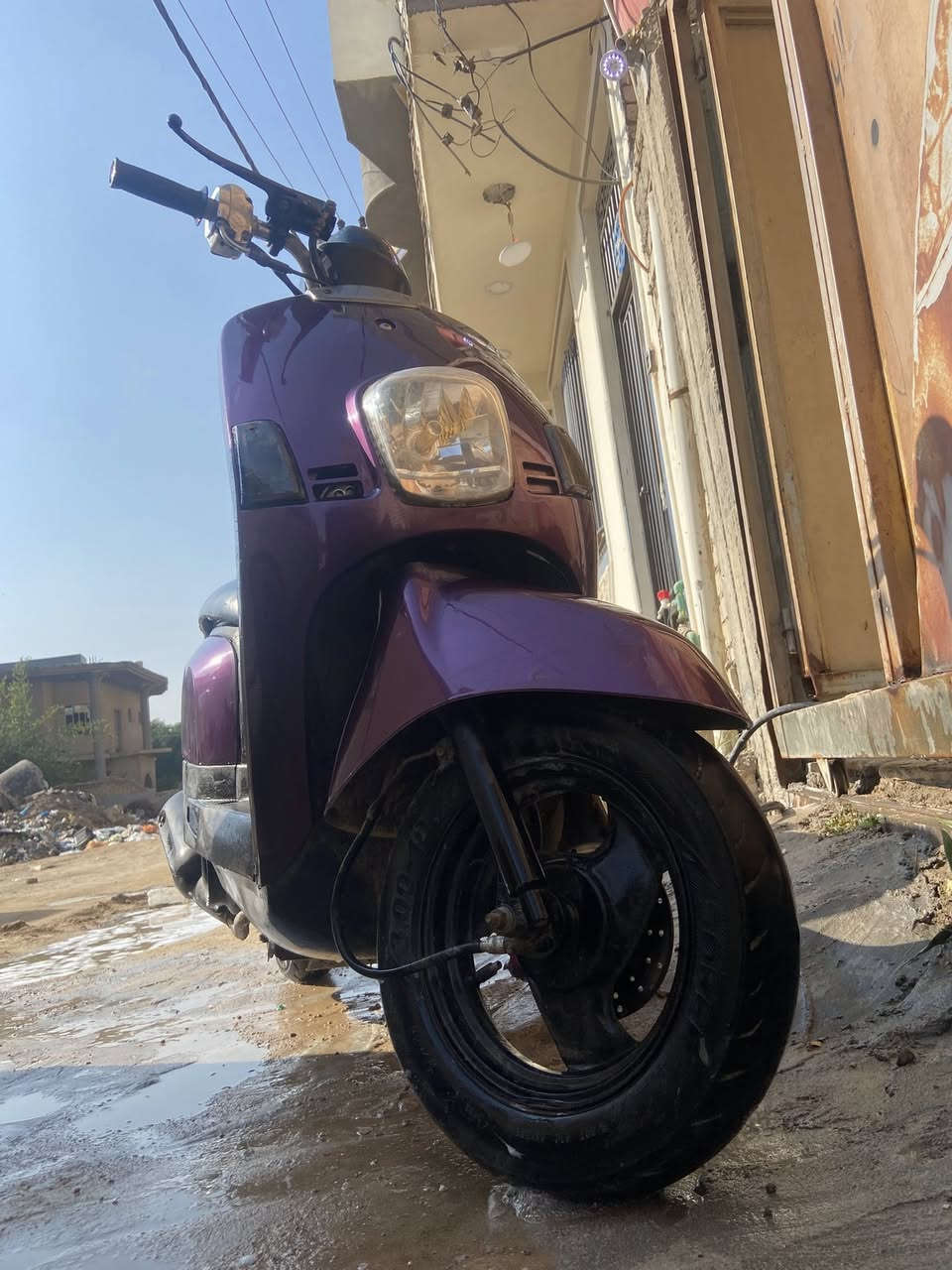 ‏سلام عليكم بوليس للبيع دراجة (مامفتوحه ) كله شغاله سلف  ختم واحد دراجه جديده سعر 650 وبيه مجال
رقم :***********
