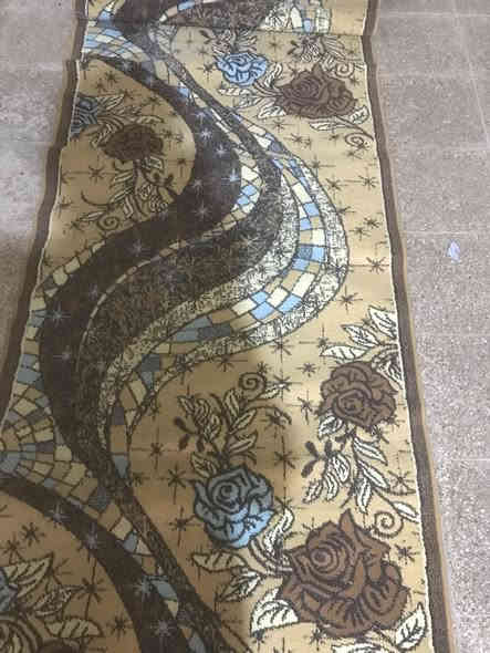 فرش للبيع مستعمل وحسب تسلسل الصور اولا زوليه تركي ٣في٥حفرمع زوالي عدد٢ نفس النقشه ٣في٤ سوري مع زولي عدد واحد ٣ ونص في اثنين ونص مع زوالي عدد٢ تركي ٣في٢ مع مده سوري زوج ١في٤ مع زوج مده سوري ١في٣ مع فرشه تركي كص طويله قياس ٨في٤ مال ديوانيه مع مجموعه من القطع كص ايراني سوق الشيوخ حي ألعرب موبايل مع واتساب ***********
