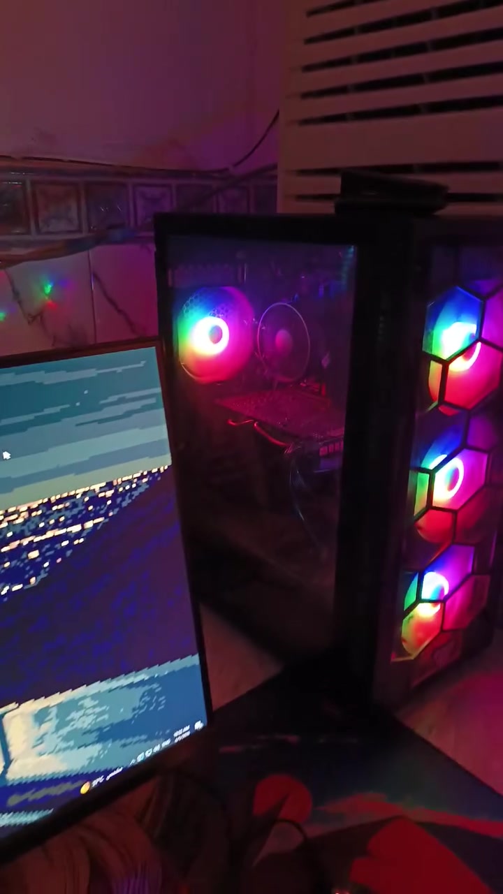تجميعة للبيع
Cpu i5 10400f 
Gpu Rx580 8gb 
Ram ddr4 3200hz 8x2 16gb 
Mb msi h510m plus v3 
Power 650w 
M.2 126gb system
HHd 500gb

Monitor

Surge
Ultrafin
Fast ips 
27ing 
Fhd
V-sync
165hz 

السعر ٦٠٠ قفل 
***********
