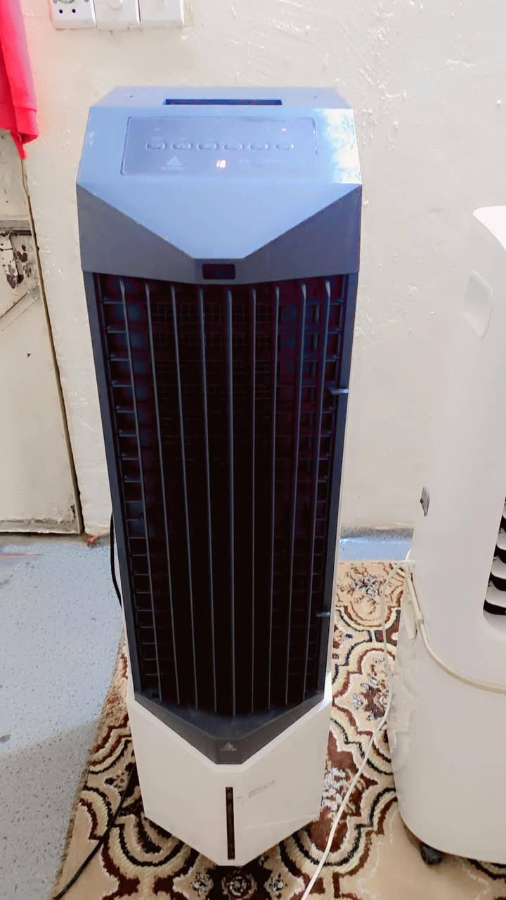 السلام عليكم مبردات كمفيره النوعيه الحافظ نظافه 90% سعر القطع 150,000 العنوان بغداد ***********
