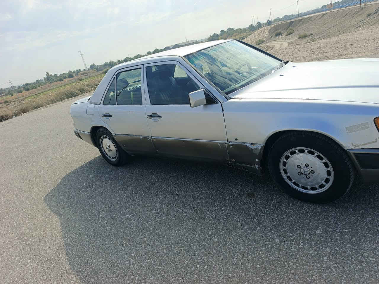 سلام عليكم مارسدس دب موديل 91  رقم بغداد سنويه ل27  محرك محور /كير محرك كفال/سيار جاهزة  عنواني الديونيه قضاءعماس ***********
