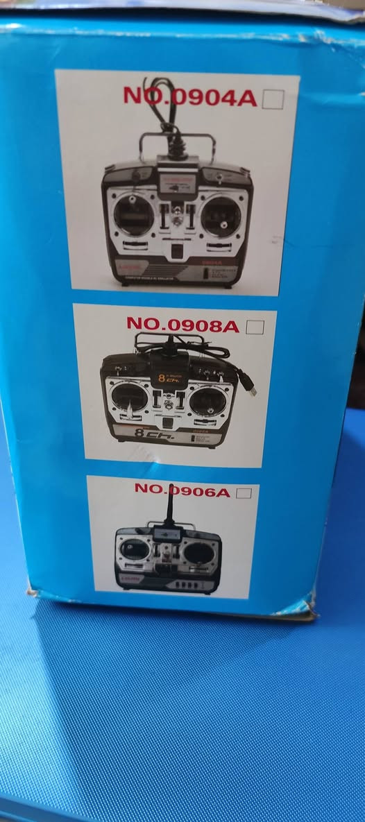 شباب الي يخدمه ينطيني بي سعر والف عافيه
