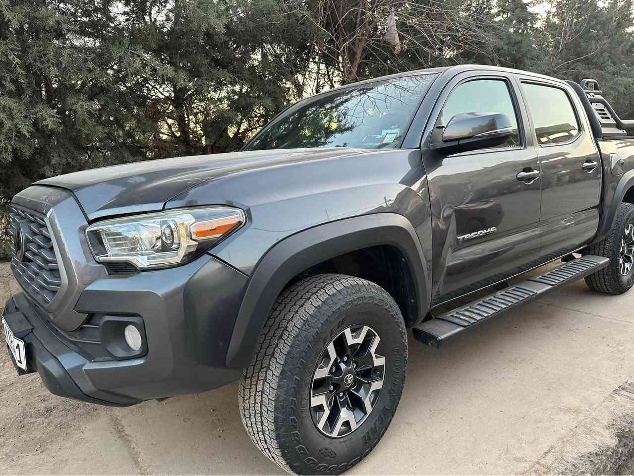 تويتا تاكو ما موديل 2023v6
سه ياره كه يه ك ده سته لاى خوم ره قه م كراوه 
فول مواسه فات به س سلايت نيه 
به سمه شه خال كاميرا 
يه ك بارجه بوياخ بي ناو گردن 
سه نه وى به ناو خومه وه يه تاكو 2030
ده فته رى بانزينى هه يه 
به شه رتى گير مه كينه مه كينه ى نه كراوه ته وه 
23هه زار روشتو وه 
***********
*********** شمشمل, السليمانية
