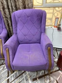 كنب ٧مقاعد • يحتاج غسيل • ما بيه عيب