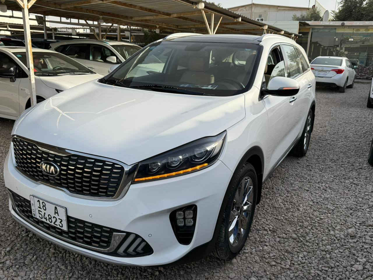 السلام عليكم 
للبيع سورنتو 18 خليجي 
فول مواصفات 
مكفوله ولسونار موجود 
رقم بابل باسمي 
6 سلندر 
7 راكب 
بنراما 
كشنات كهرباء 
كامره دواره 
جنطه كهرباء 
شكل ال 20 
السياره موجوده بلحله 
السعر 235  وبيها مجال 
لاستفسار ***********
*********** حلة, بابل
