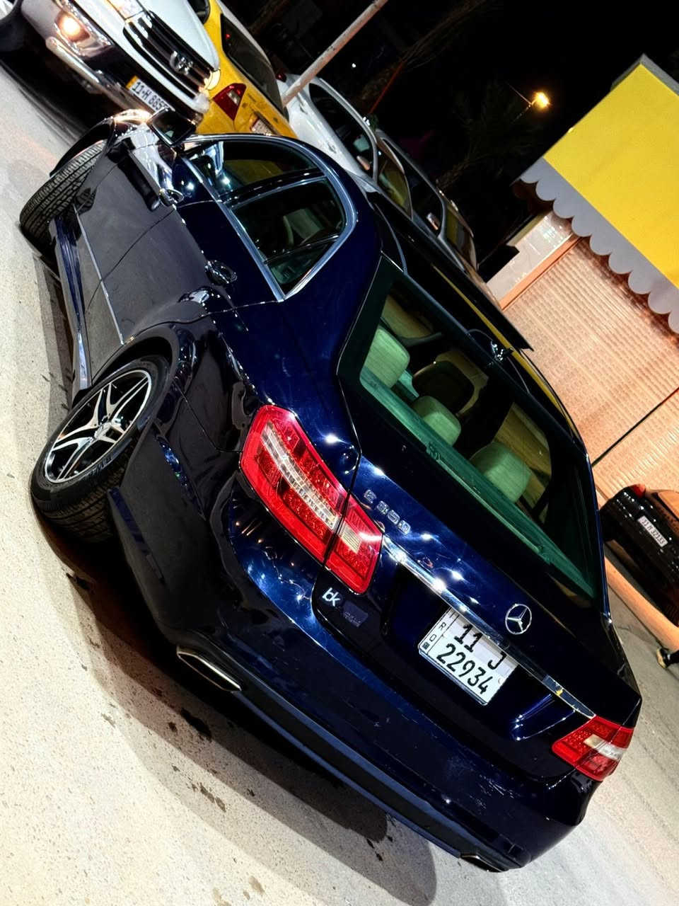 سلام عليكم
للبيع او مراوس مارسيدس E350  2010

فول مواصفات بيهه نواقص بسيطه 
بيهه قطعتين صبغ وارد امريكي 
عنوان بغداد شارع فلسطين 
سعر 155 ورقه 
***********
