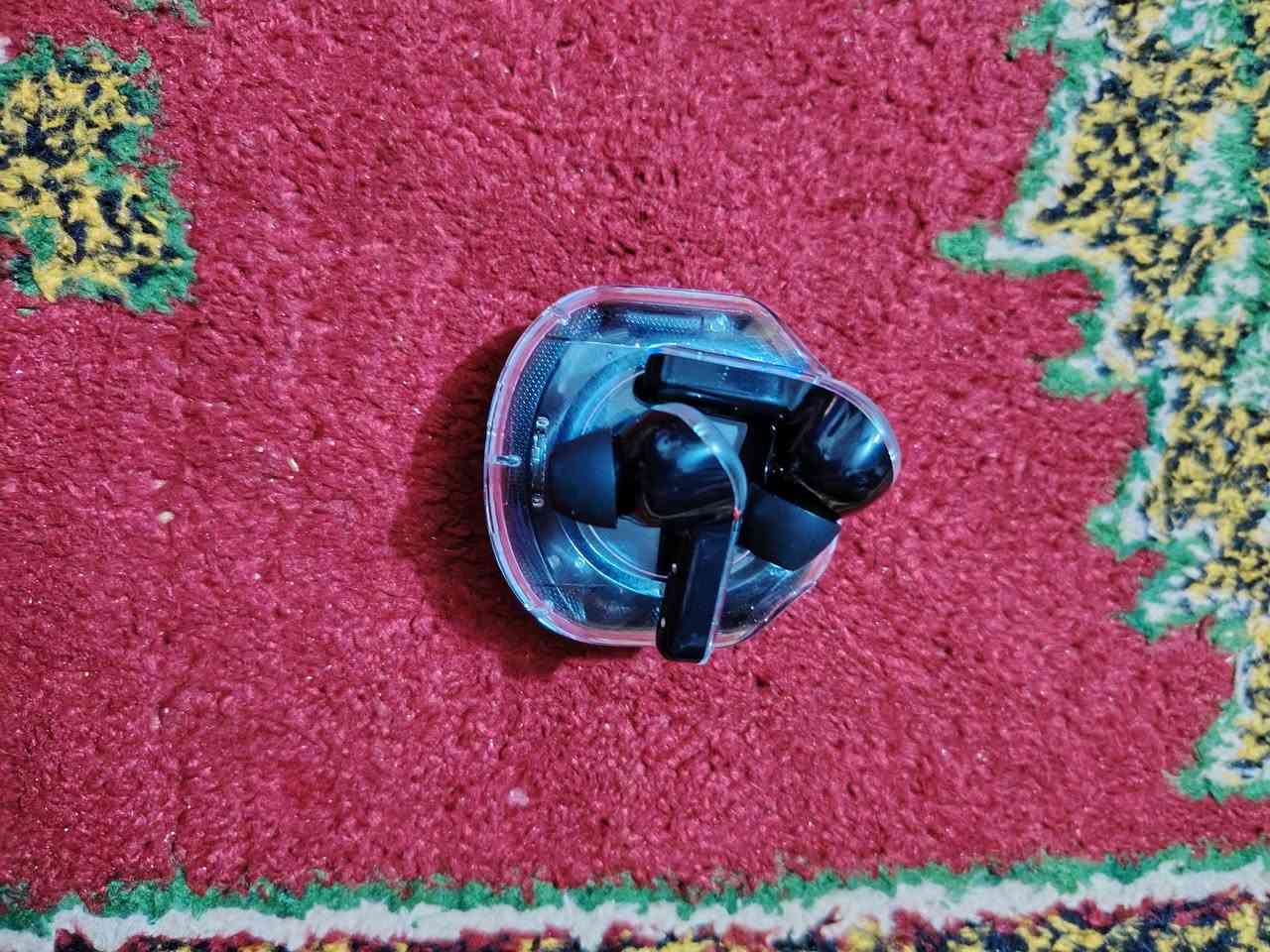 السلام عليكم سماعات درجه اولى دمام الله شاهد علي عاليات دمام تقول اثنيناتهن ب 15 عنواني نجف شارع حنون قرب جامع الرضا 📞***********
