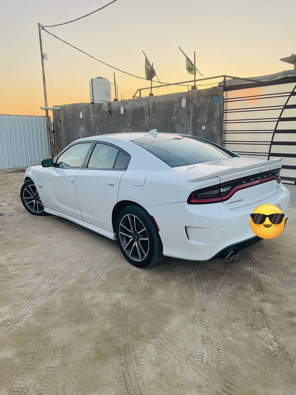 جارجر آر تي 2023 5700 هيمي
الحادث جاملغ عالبارد بدون فتح والبنيد مبدل 
بدون شاصي بدون لغد
رقم بغداد
المسافة المقطوعة 64ميل
شاشة كبيرة
كاميرا خلفية
رادار خلفي 
تشغيل عن بعد
تحكم ستيرن
السعر 270 وبي مجال قليل كلش
***********
