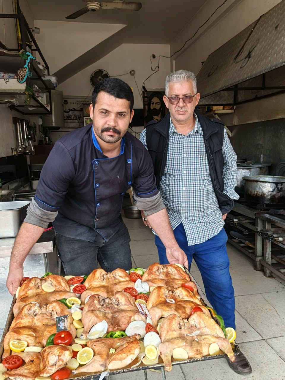 تقدم لكم مطبخ حجي مهند الصفافير
اشهى الاكلات الشرقية 
باسعار تناسب الجميع

متواجدين طيلت ايام الاسبوع
***********
***********
متوفر جميع الاطباق والمروقات 
يم حجي مهند لتحتار اتصل بينا واترك الباقي علينا

ومن لا يملك المال فليأخذ بلمجان
ورزقي ورزقك على الله 
مطبخ حجي مهند الصفافير
@إشارة الجميع
