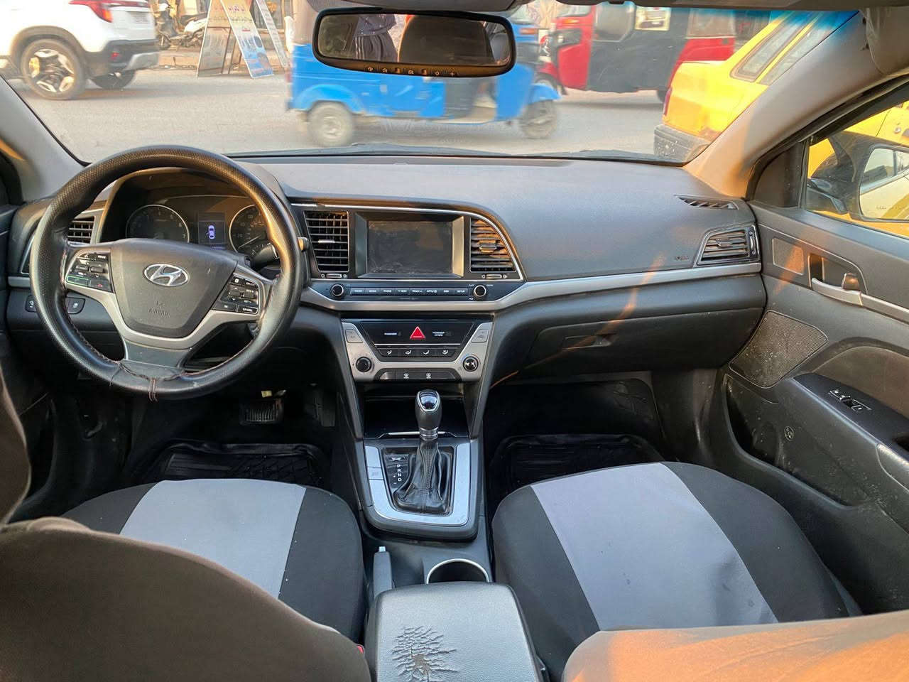 سلام عليكم 

النترا وارد امريكي حادث مرفق اليبل واحد ❤️

موديل 2018 🚕🚕

سياره جاهزه كير مكينه تخم تاير 

صدر امامي خلفي جديد 💁🏻

فول نص فول 

شاشه 

كامره 

تحكمات

سياره ماشيه 130🧿

بغداد تحويل مباشر 💵💵

موقع بغداد 🚕

اتصال ***********💵💵💵
