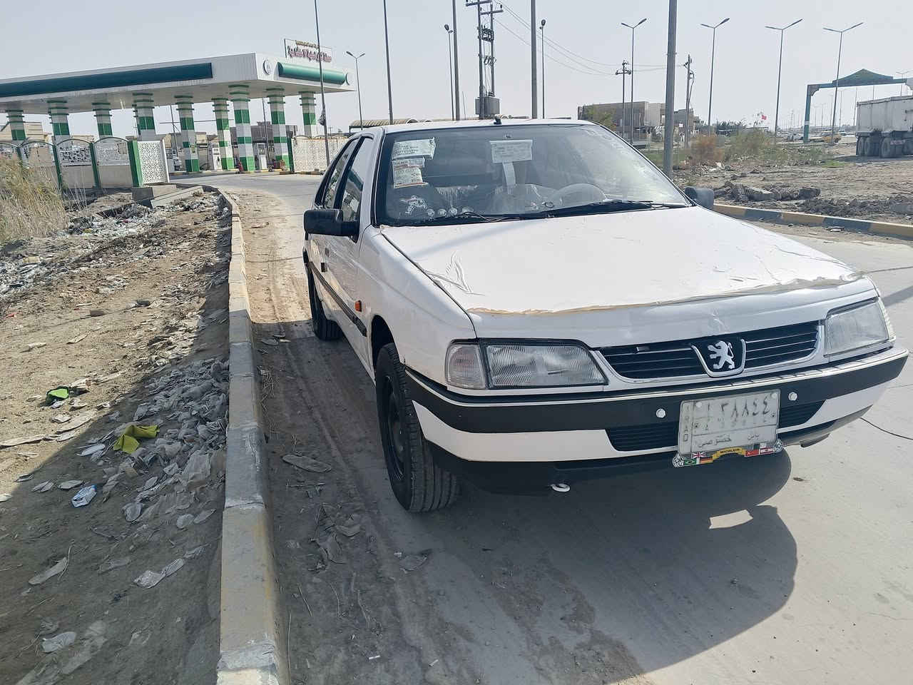 سلام عليكم بيجو روه موديل 2009 السياره جاهزة مكينه كير اكسن حداديه جديده تخم تاير كهربائيات السياره بسمي 
ما عيزه كلشي السعر 25 او بيها مجال 
الاستفسار ***********
