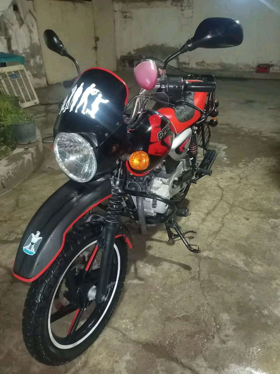 سلام عليكم عندي دراجة بؤكسر جبلي لبيع. موديل 21 مكان ديالى سعر مليون 50 ؤبي مجال تصال هذا رقم ؤتساب***********
