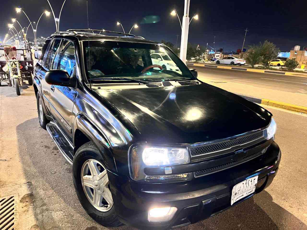 بلايزر للبيع موديل 2001 بدون حادث
لون اسود اصل زيتوني مصبوغه جماليه

داخل دوشم احمر رياضي

كشنات جلد تدفئه 

تبريد ثلج مع قطعتين خلفيات

تحكم كراسي وخرن 

شاشه لمس فول مواصفات

كزوزت رياضي 

بلكات مجاول كله جديد 

نوزلال كله شغال

سياره قويه 

نظام ABS 

نظام مانع انزلاق تراكشن

تسجيل صوتي داخل السياره مع حساسات صوت 

دهن محرك كله اصلي مداريها

اكسل جديد

كلشي زين

محرك كفاله

كير كفاله

صدر جديد بدلته ب750 شرط GM

تثبيت سرعه وبيها مواصفات تكلك شكد تمشي التفويله والجناي يعرف 

بيها تحكم ستيرن 

شرط التحويل السياره باسمي

سنويه تنتهي ب2027 

السياره كامله ورسميه كلشي أصولي 

رقم بصره باسمي

باب الصندوق مبدله شرط LTZ 

السياره تو ويل 

وياها سبويلر وبعض الامور

سماعات تاهو 

كلشي شغال بيها 

السياره بيها جراد ببعض الاماكن تجي وتشوف بعينك 

السياره كلشي شغال بيها ما عدى الفور ويل والجامه الي خلف السايق

للاستفسار الاتصال او المراسله على الواتساب على الرقم *********** 

***********

سعرها 88 وبيها مجال للطيبين شراي ادخل 

وانا بخدمتك مكاني بصرة ابو الجوزي
