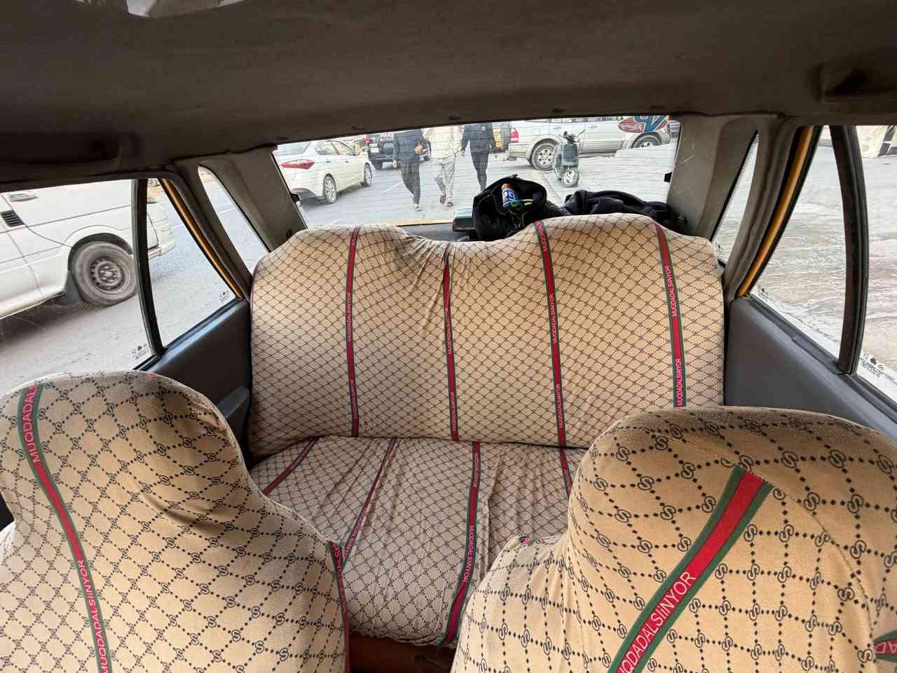 السلام عليكم
سايبا موديل 2011 

رقم سنويه هزه جديد 

سنويه باسمي تحويل باليعجبك 

كير مكينه خير من الله سياره حلوه ونضيفه معمره وجاهزه نقصها تبريد وشغلات بسيطه 

مصفره هيئة وغرامات 
سعرها 28 وبيها مجال للشراي
مكانها بغداد الزعفرانيه

 للاستفسار الاتصال على ***********
