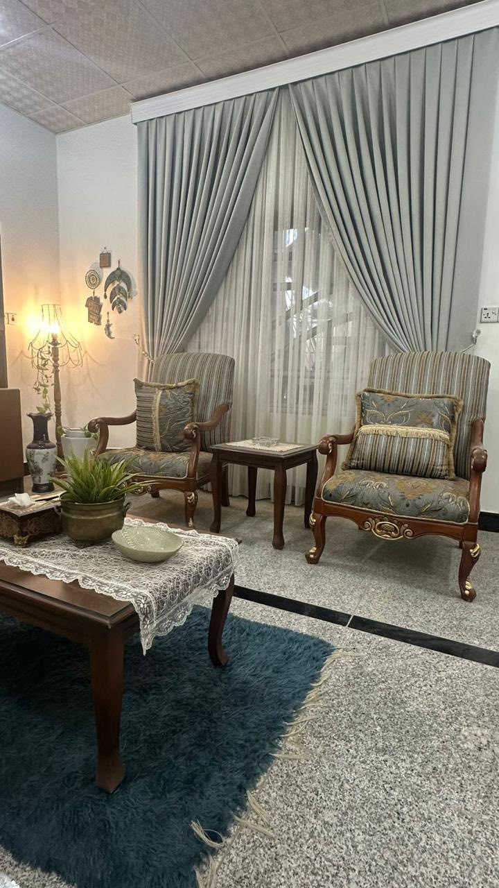 طخم قنفات شغلي تركي درجة اولى نضيف جداً مع طاوله طعام مليون وربع وبي مجال


**إذا كنت صاحب هذا الإعلان وتريد حذفه لأي سبب، رجاءا أرسل رسالة إلى الدعم الفني**