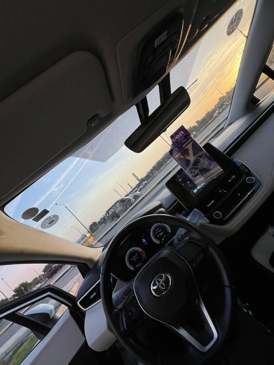 اسلام عليكم كورلا للبيع مديل 2023 السياره ساز اصل كفاله عامه السياره ماشيه 38 السياره حلوه ونضيفه مال جناي ما متعوبه جديده بمعنه الكلمه بعدهي بجده الشركه رقم اربيل تريد تحويل او وكاله بل يعجب المشتري العنوان البصره  الاستفسار ***********
