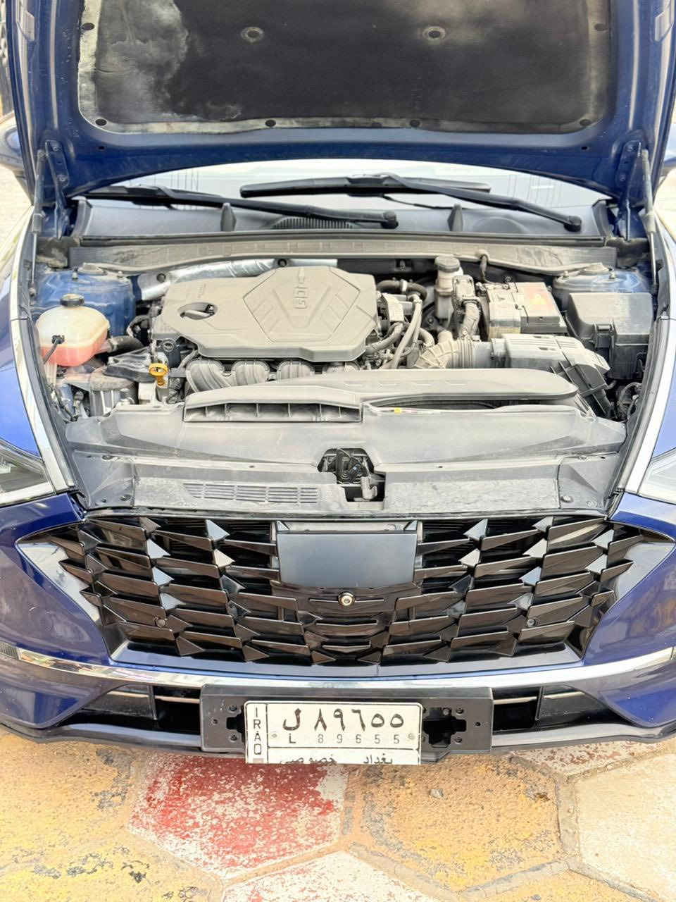 سلام عليكم للبيع سونتا موديل 2020  وارد امريكي محرك 2500 ب اسمي رقم بغداد  بدون حادث سياره دعاميه فقط ورصعات خفيفه اثر حالوب بدون دواخل ولا ايرباك 
ماشيه 89الف مكانه سياره بصره  ؛ للتصال السعر  ***********
