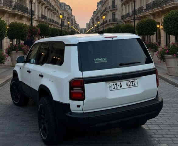 سلام عليكم 
                      مكلف بنشر فقط 
برادو 2024 نص فول  بصمه لسياره 
مرايات شفط  داخل مخمل رقم مميز
عليه تغليف ابيض طافي + تغليف حمايه 
مزود كت كامل جبلي    شركه ساز   
هاتف ***********
***********
