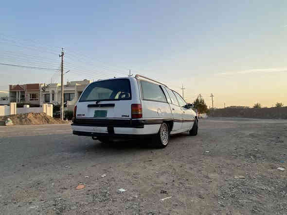 السلام عليكم للبيع اوبل اوميكا استيشن موديل ١٩٩٢ سيارة مناقصها شي جاهزة من كلشي سيارة اصولي واوراقها موجودة سعر ١٩ ورقه وبيها مجال مكانها اربيل رقم***********
