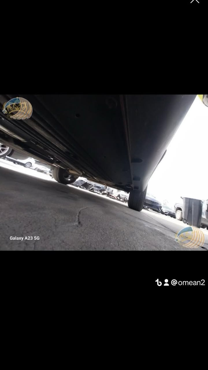 للبيع كونه مديل 2024 كير تعليك داخل ابيض بدون ايرباك غراضها كلها موجوده كامله للبيع واصل عمان سعر122بيها مجال جدا بصيط 
***********
