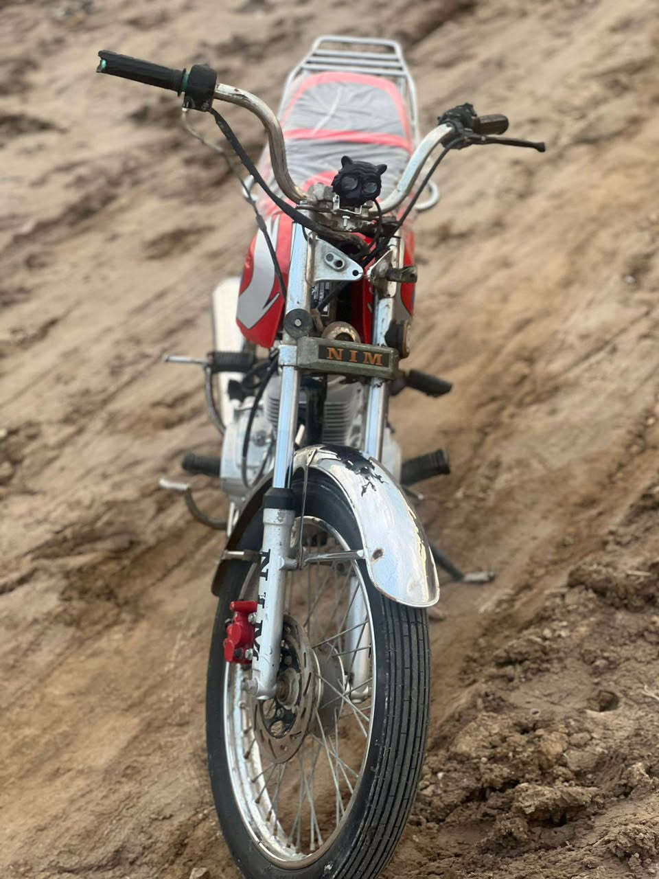 سلام عليكم دراجه للبيع نامه متياز  أوراق. موديل 2022سعر 700بيه مجال   ***********
