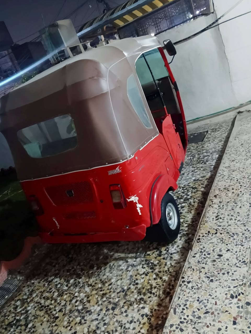 السلام عليكم تيك توك 22 شهر 12 ماكينه ما مفتوحه قشر الكفاله بس في ضربه شويه بمكاند بغداد المشتل السعر9 خاص الرقم***********
