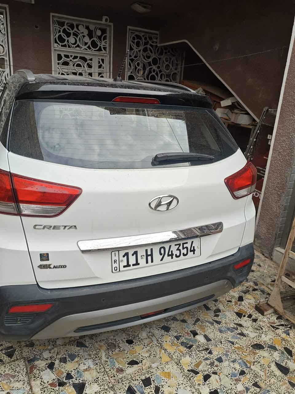 سلام عليكم
هونداي كريتا للبيع موديل 2020
تو كلر. بانوراما 
محرك 1600 دوش 
مكفوله من الصبغ والضربه فقط باردات ثنين بلهلال مال جاملغ صغار 
ماشيه 67  كيلو 
سياره جديده عليها ادامه تخم تايرات جديد بلكات جديده باتري جديد 
سياره نظيفه شخط مابيها متصرف عليها ولا ربع 
رقم جديد الدولي بغداد سنويه جديده وهزه جديده باسمي السياره 
السعر 140 وبيها مجال للطيبين 
مكاني بغداد شارع فلسطين 
***********
