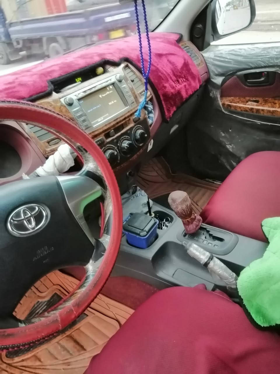 السلام عليكم بيكم أدوات أدوات مكفوله كفالة عامه من الكص والفتح والصبغ  موديل 2015 ماشيه ١٣٠ ألف
اتو ماتيك مكانهه بغداد سعرهه 125  ورقه


**إذا كنت صاحب هذا الإعلان وتريد حذفه لأي سبب، رجاءا أرسل رسالة إلى الدعم الفني**