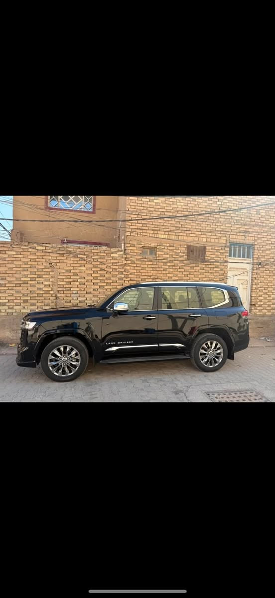 لاندكوز 2023     VXR بريم
مكفوله كفاله عامه 

ماشيه 51  الف 

مغلفه ppf 

توين تيربو لمتدد 

 الاستفسار ‭***********

