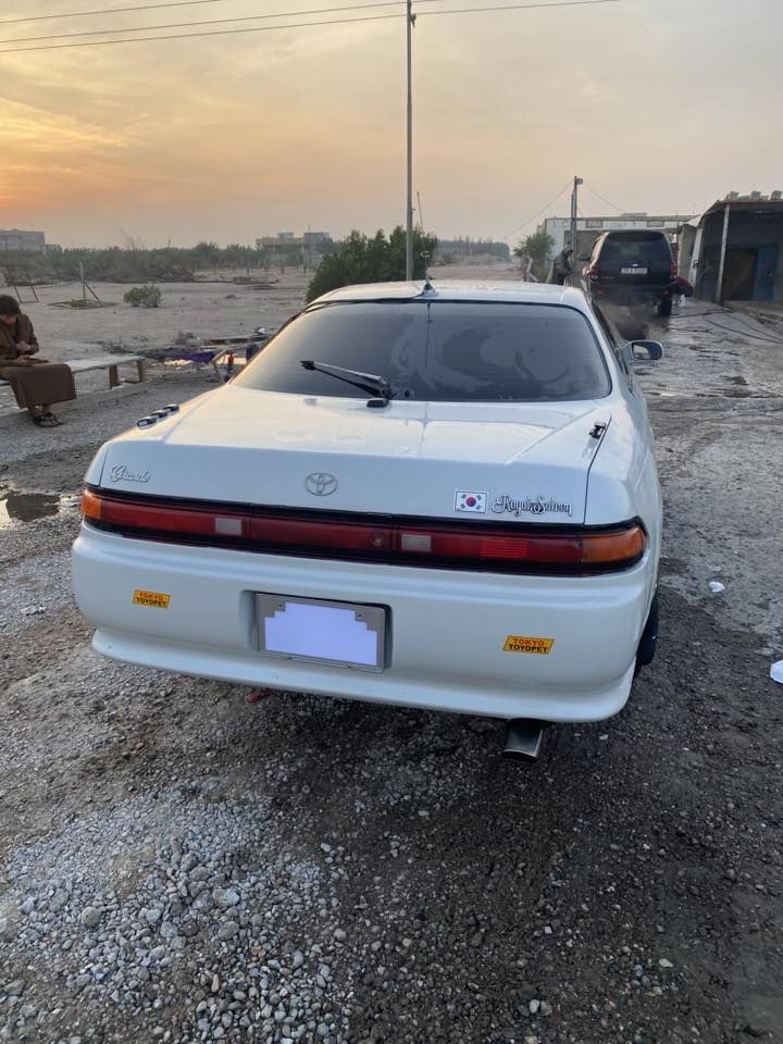 إسلام وعليكم مارك نفخ مديل 1993رقم بصره سنويه مجدده ل28 (علمآ السياره كصه جنطه فقط) مكفوله من الكصه الثانيه والنغل والضربه مكينه وكير 2500جدد ستوني شادهن  شرط ترايك 180حداديه100٪؜ طخم تاير ويل كب جدد كهربائيات كلها شغاله لايتات زنوون مكاني بصره البترو ***********
