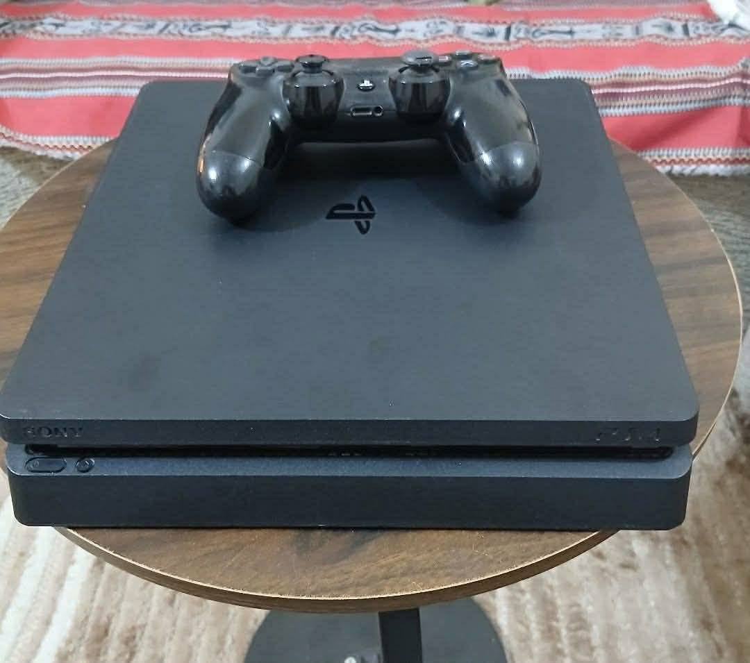 سلام عليكم
بلي فور سلم مهكر واحد تيره 
نظام 11 لوك ستيكر مامفتوح على الفحص
وياه يده اصليه وأغراضه 
رايده ب240 وبيه مجال بسيط 
مكاني كربلاء طوريج


**إذا كنت صاحب هذا الإعلان وتريد حذفه لأي سبب، رجاءا أرسل رسالة إلى الدعم الفني**