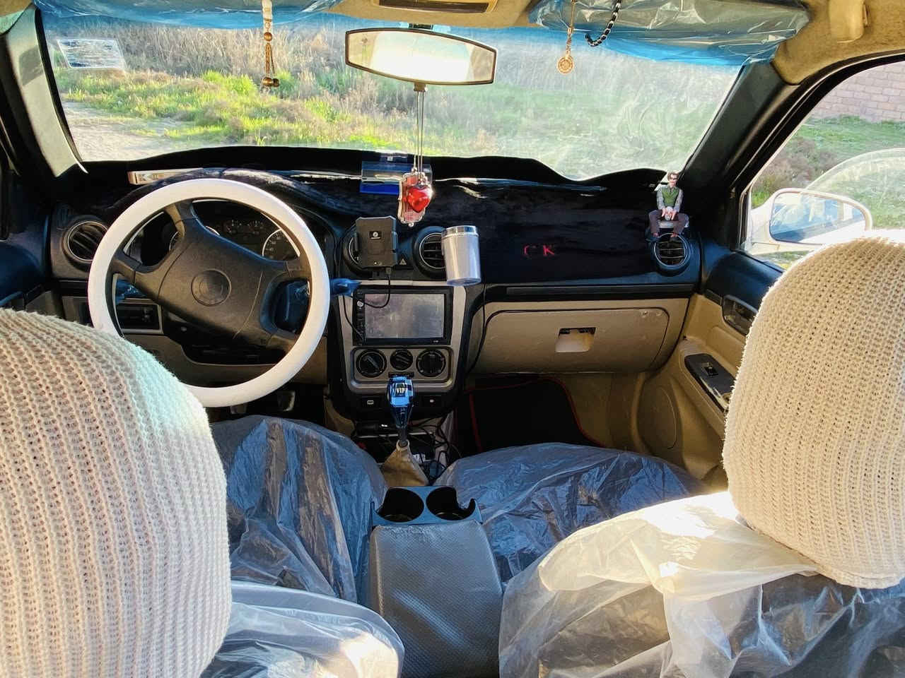 السلام عليكم سيكي للبيع 2013كصه قديمه رقم كربلاء مشروع وطني صاحبها بلموصل  سعر 35 وبيها مجال 
رقم  ***********بي واتساب سياره مكانها بلموصل الايسر
