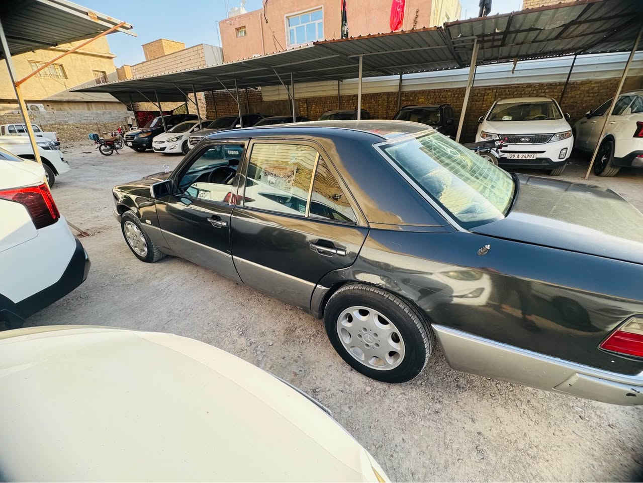 مارسيدس موديل ٩٢ رقم بغداد بيها قاعدة دبل معمره السياره مصبوغه عام للجماليه نقصها فقط تبريد وحداديه خلفيه والباقي كله جديد كير ومكينه وحداديه اماميه خير من الله  السعر ٣٨ وبيها مجال عنوان السيارة ذي قار الشطره *********** الشطره, ذي قار
