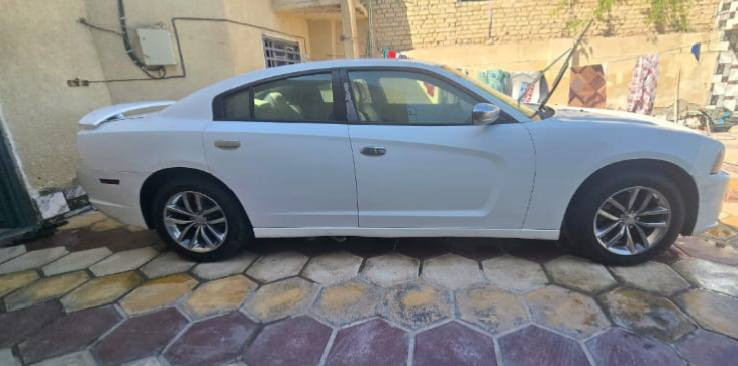 سلام عليكم 
سيارة للبيع السعر 160
 موديل 2011 مكفول من كلشي من مكينه كير اكسن حداديه تبريد تخم تاير جديد 
فول مواصفات 
رقم بغداد تحويل مباشر 
رقم الهاتف ***********
السعر 160
اني مكلف بل نشر
