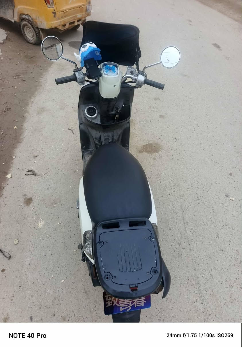 السلام عليكم بوليس للبيع كفاله عامه نقص باتري فقط 
مكاني بابل الاسكندريه قفل 650£ ***********
