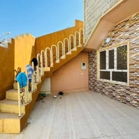 للبيع ١٥٠ المساحه السعر ٧٥ وبي مجال غرفتين نوم وهول وستقبال ومشتمل ومط...