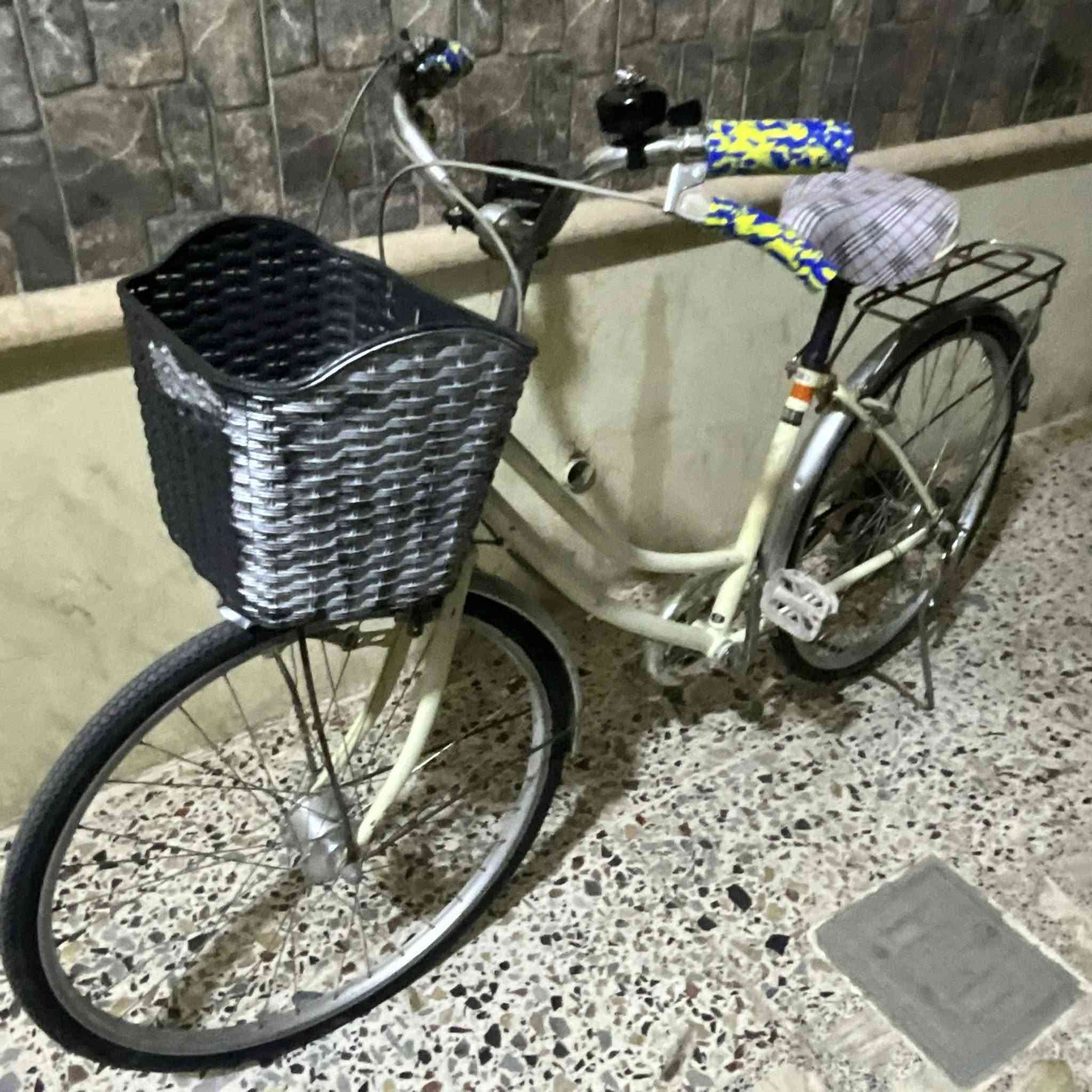 السلام عليكم بايسكل للبيع السعر80وبي مجال أو مراوس موطور شحن واطي فرق أو بايسكل المكان فلوجه شارع أربعين مفتوح الخاص


**إذا كنت صاحب هذا الإعلان وتريد حذفه لأي سبب، رجاءا أرسل رسالة إلى الدعم الفني**