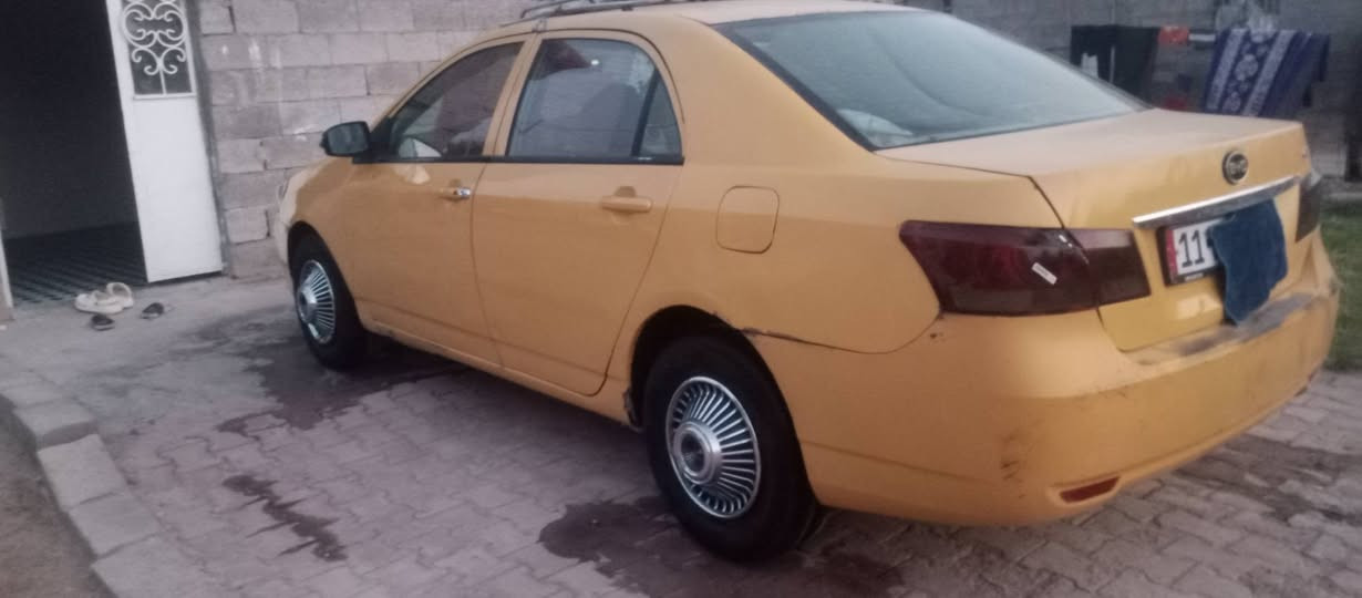 سياره للبيع بي واي دي جي ثري كير عادي ٢٠١٣ رقم بغداد  رقمها جديد باسمي محرك جديد تخم تاير تبريد حداديه  فول السعر ٤٢ وبينه مجال قليل العنوان واسط العزيزيه ***********
