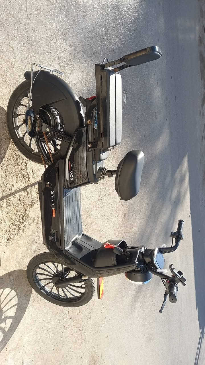 السلام عليكم دراجة شحن للبيع السعر 250 قفل المكان بغداد الطوبجي الي يجي ***********
