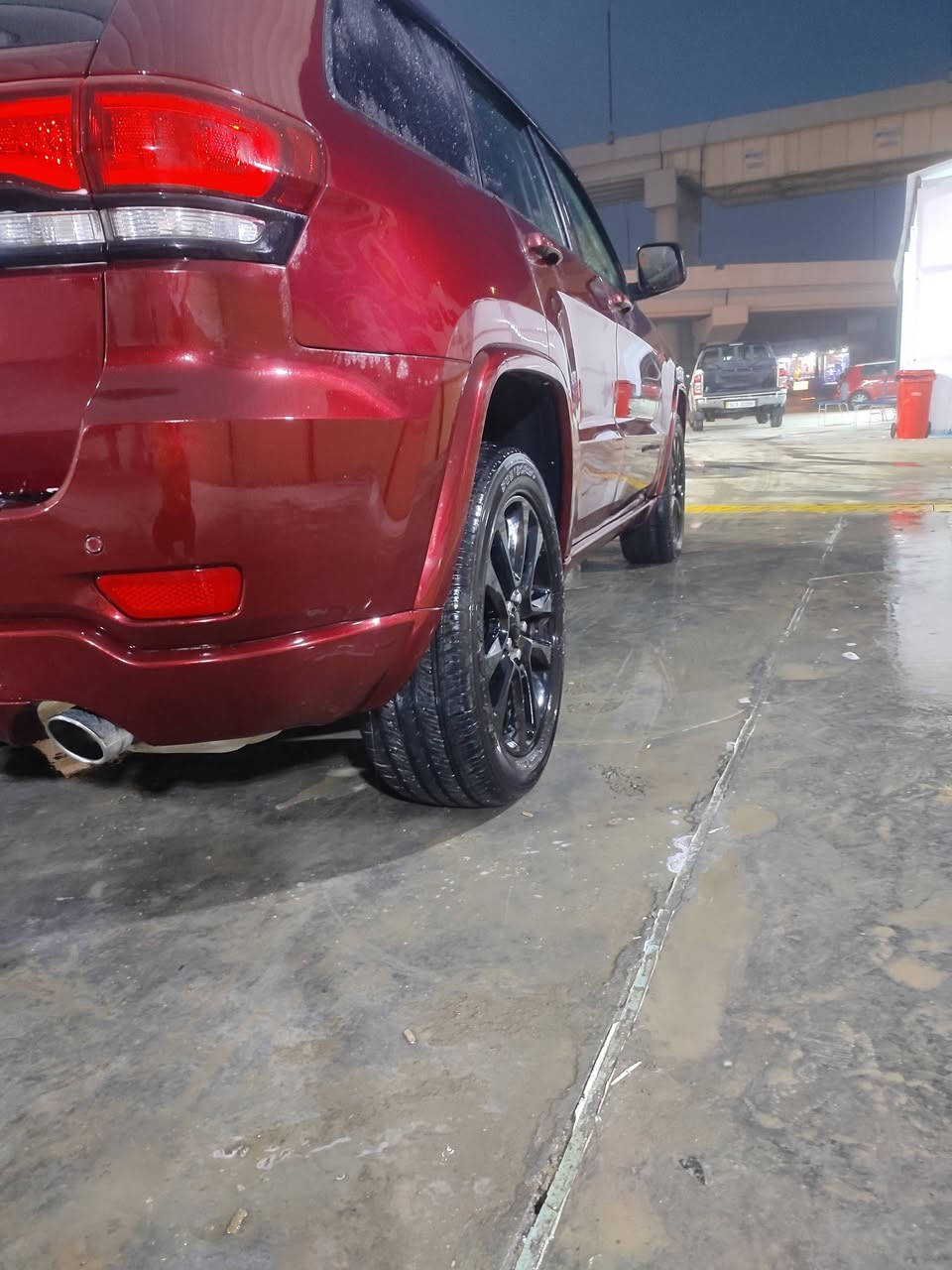 جيب بلاك توب
لون ماروني موديل ٢٢ 
السيارة فول مواصفات 
رادار امامي 
نقطة عمياء 
كشنات تدفئ 
ستيرن تدفئ
فتحة سقف 
صندوق كهرباء 
توقف ذاتي 
السيارة جديدة وحلووو 
عداد المسافة ٦٠ ميل 
السيارة فحص مؤقت بعدة 
السعر ٢٣٠ وبية مجال قليل 
العنوان بابل مركز مدينة 
اتصل وبيك خير وادلل ***********
