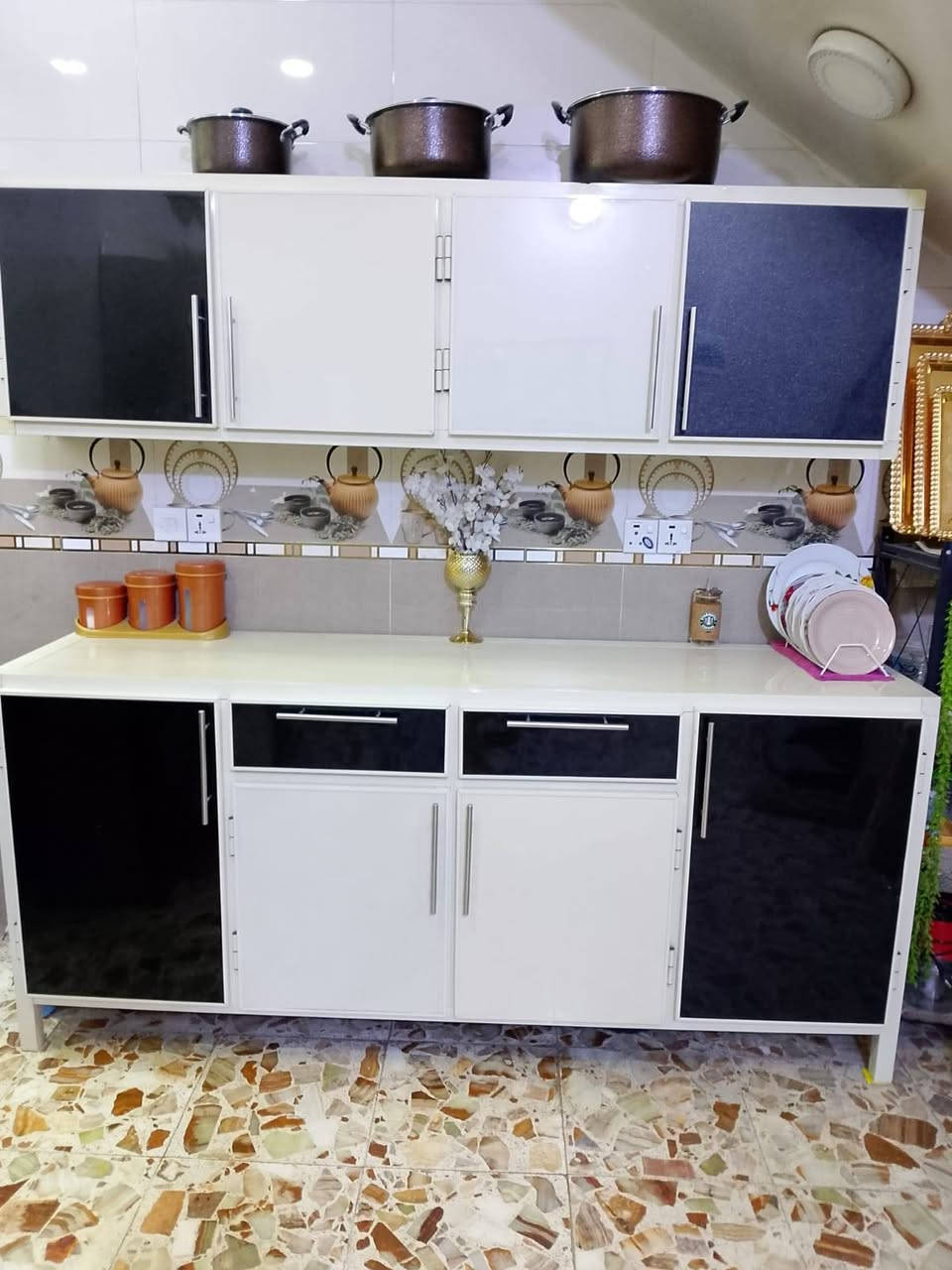 كاونتر تفصال مو سوكي مستعجلين ع بيعتة سعر ٥٠٠ وبي مجال بسيط


**إذا كنت صاحب هذا الإعلان وتريد حذفه لأي سبب، رجاءا أرسل رسالة إلى الدعم الفني**