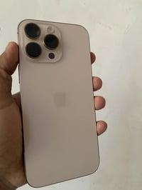 آيفون ١٦ برو ماكس • ٢٥٦ • بطارية ١٠٠