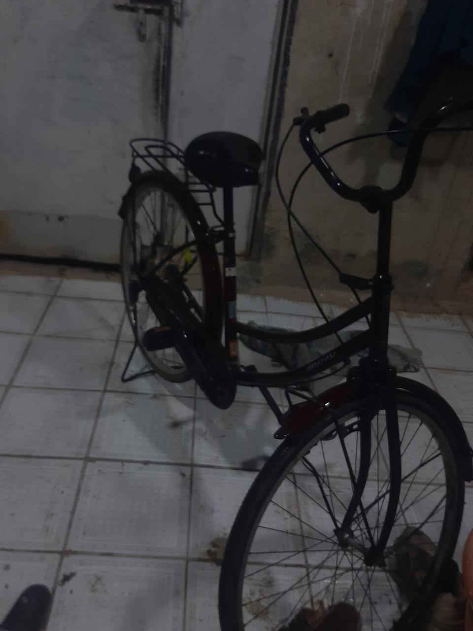 سلام عليكم بايسكل بناتي ياباني ابو ختومه حجم ٢٦ مكاني بغداد دوانم سعر ٩٠ رقم ***********
