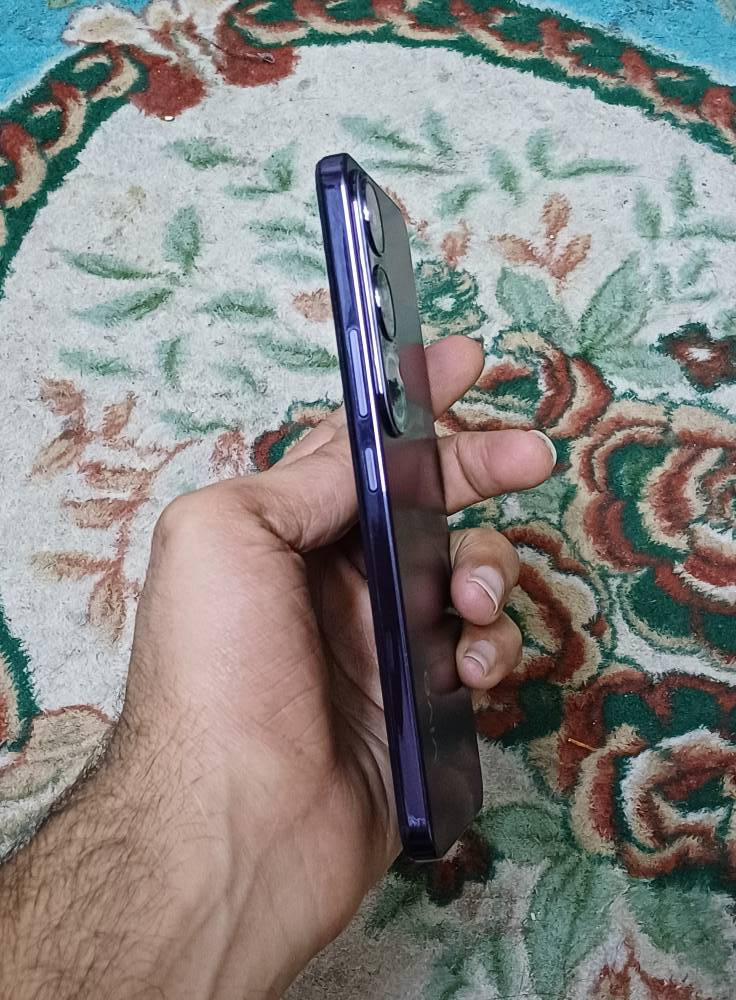 فيفو5G 40V ذاكره 256 عشوائيه 16 شاشه فول اجلي بلس 120 هيرتز دقه 5K بصمه مدمجه بالشاشه سبيكر استريو صوت مجسم كلش عالي كاميرا 50 الاماميه 32 تصوير تصوير 4 كي دقه كلش عاليه 60 قطار بالثانيه دقه حقيقيه بطاريه 5000 شحن سريع 80 واط يشحن من الصفر للمية 20 دقيقه دبل فلاش خلفي وفي قلوب ليد على شكل دائري جوا الكاميرات مباشره يشتعل اثناء الاتصال او للاشعارات اكثر من لون تحديث اخر اصدار 15مقاوم للؤماء والغبار ابي تحكم عن بعد شاشه بدون حواف جهاز نظافه 100 اخو الجديد شخط مابي وضمان من باب البيت بيع او مراوس بغداد البلديات *********** بغداد, العراق
